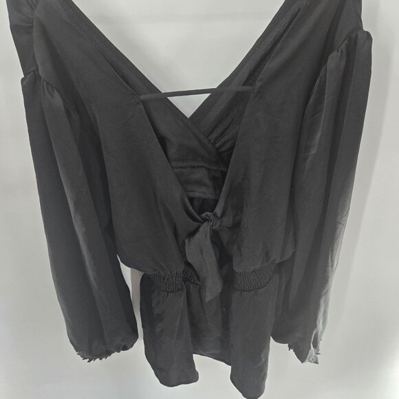Torrid Black Surplice Satin V-Neck Cut Out Long Sleeved Blouse Size 1/1x 14-16 - Picture 2 of 14